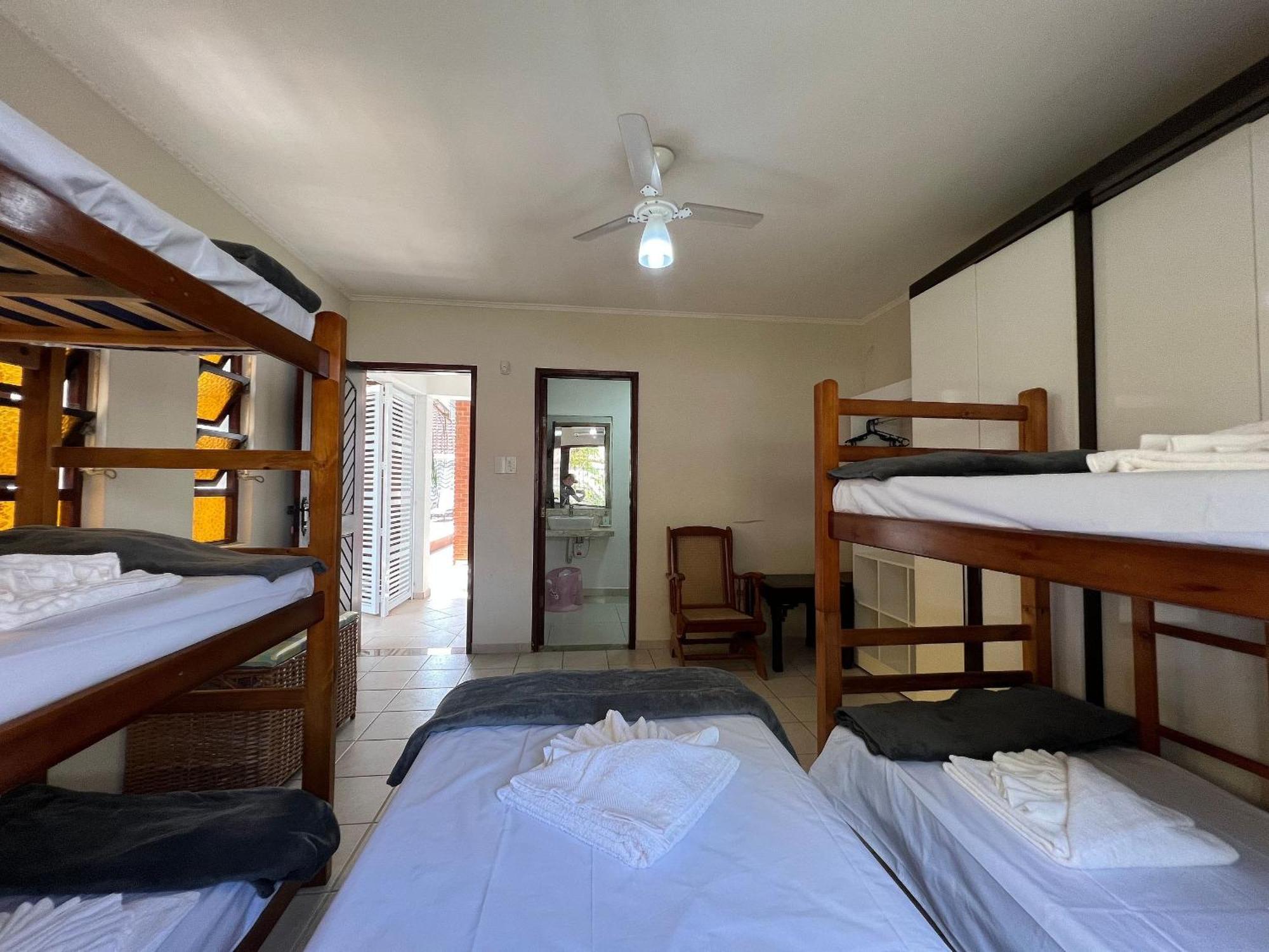 Casa Agradavel Com Piscina, A Poucos Passos Da Praia Peruíbe Exteriör bild