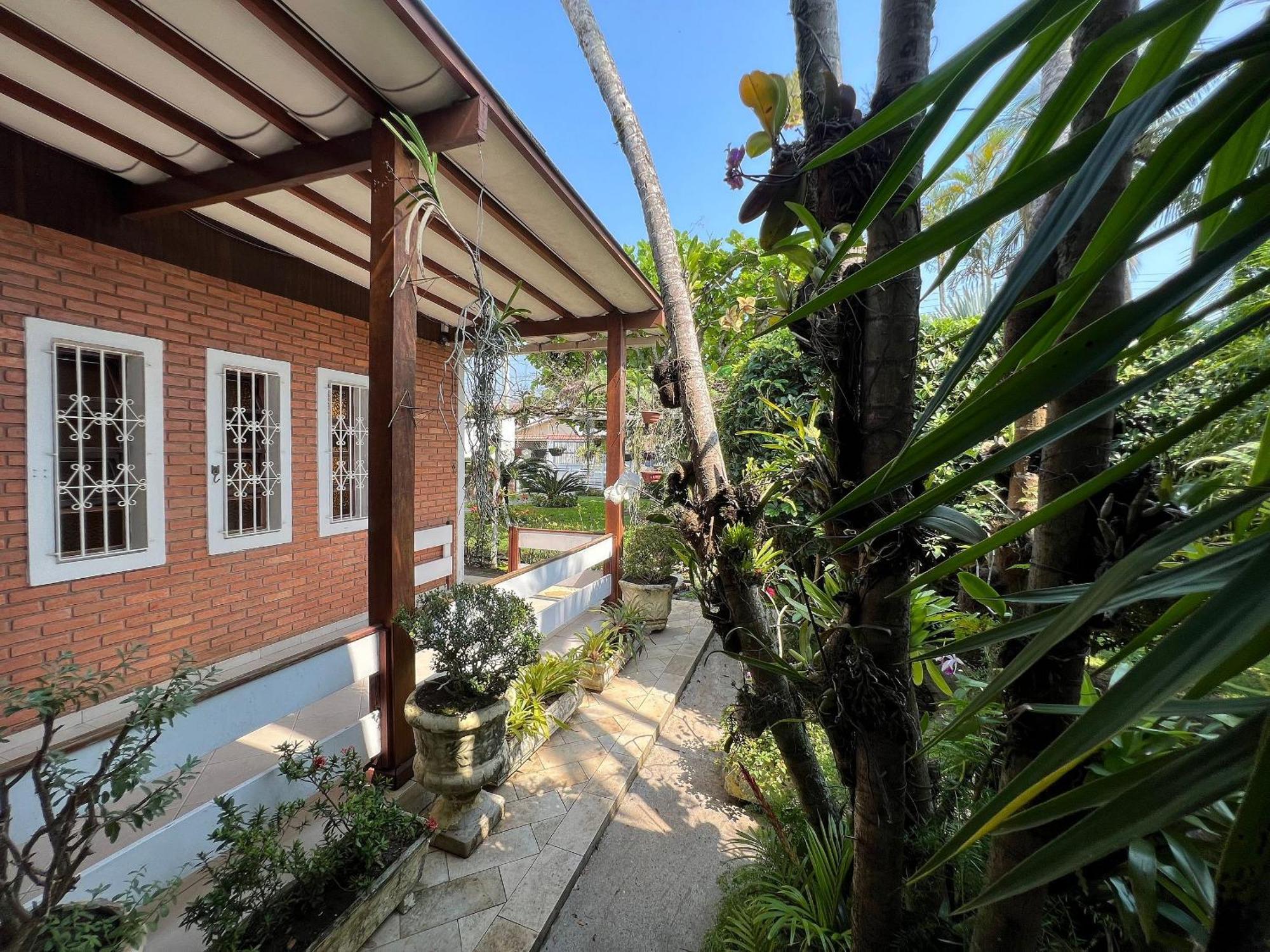 Casa Agradavel Com Piscina, A Poucos Passos Da Praia Peruíbe Exteriör bild